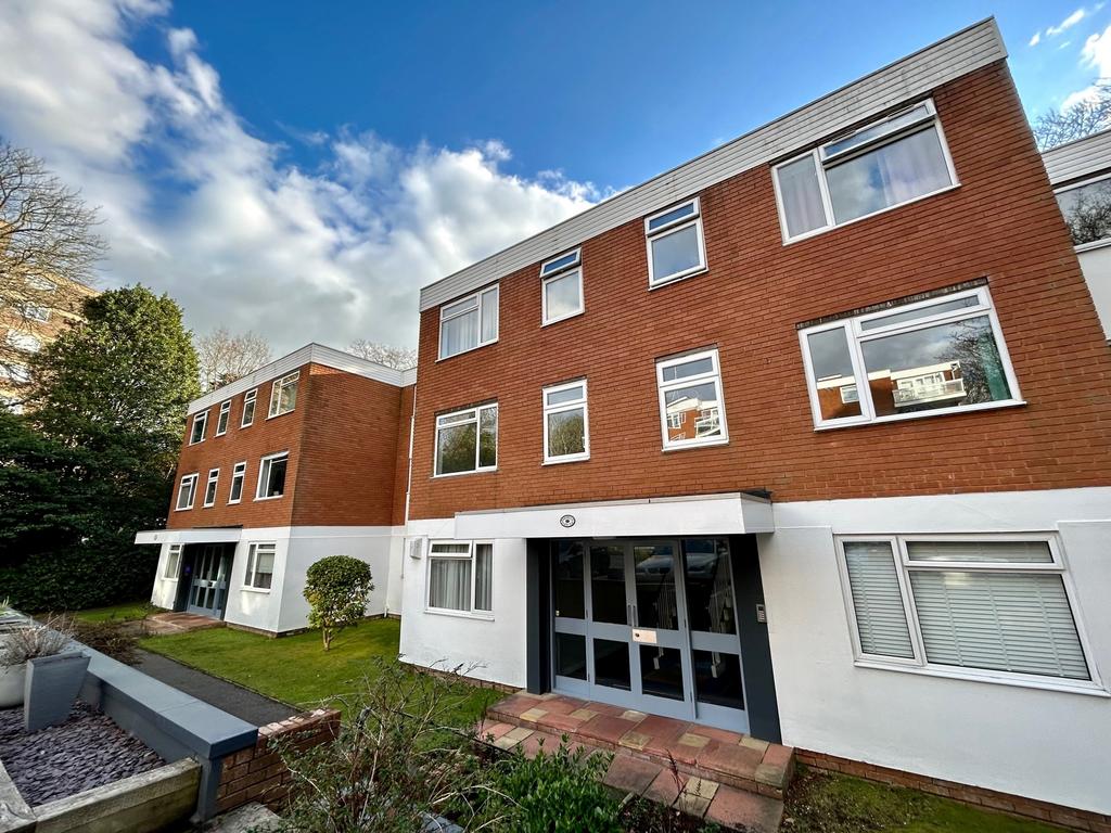 Branksome Wood Road, Bournemouth, BH4