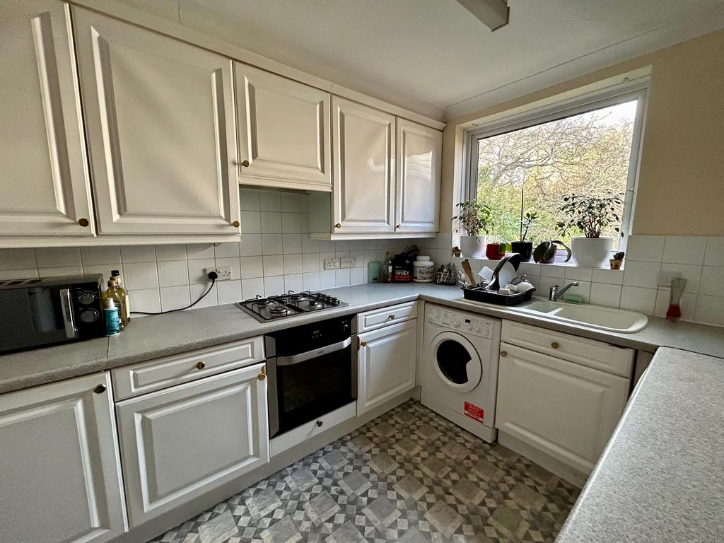Apartment in Bournemouth - View 3
