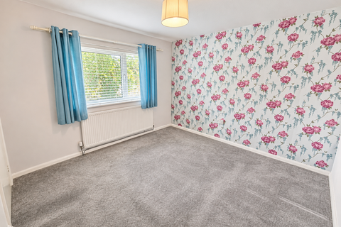 3 bedroom property to rent, Warminster Close, Corby, NN18