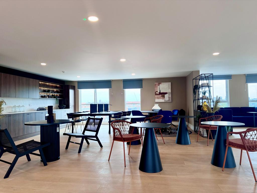 Apartment in LONDON - View 5