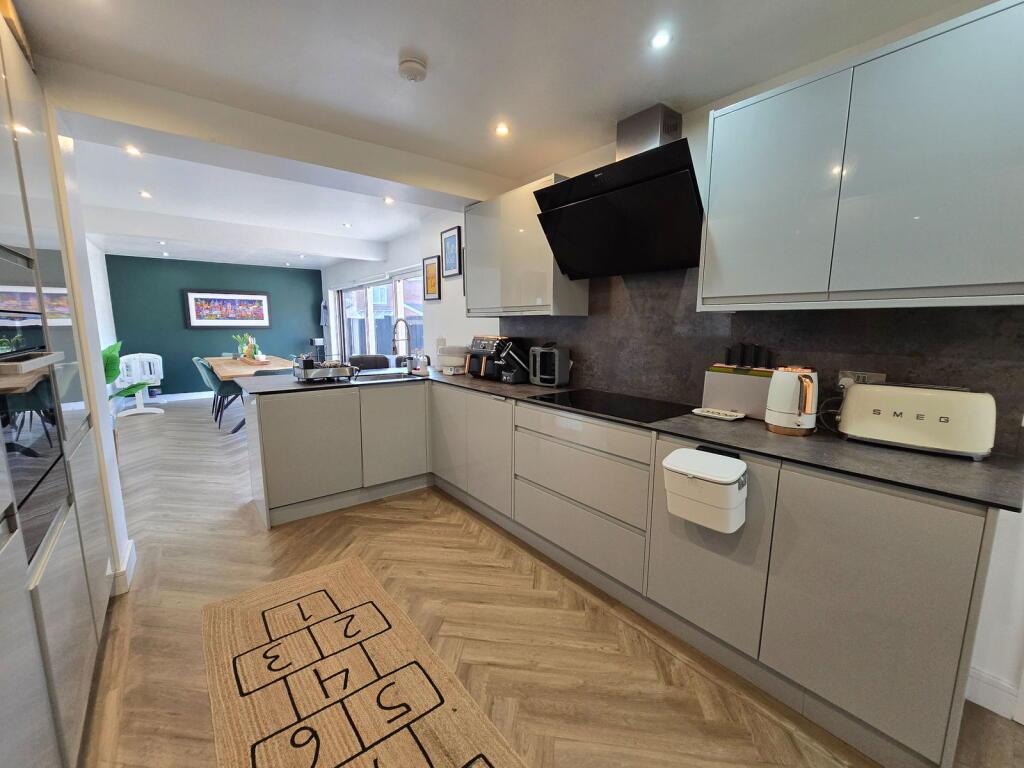 House in London - View 2