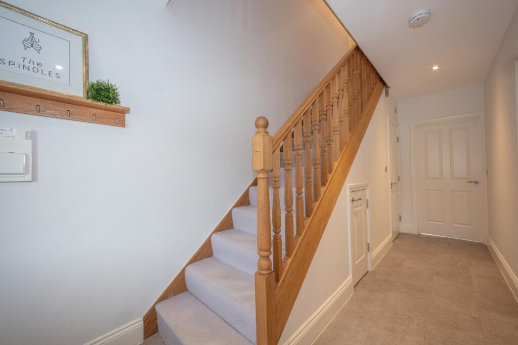 House in London - View 3