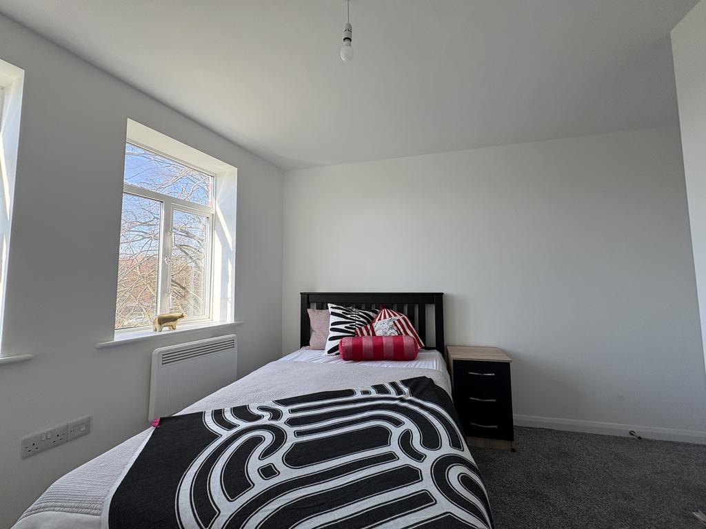 Apartment in Cannock - View 2