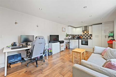 undefined, Higham Mead, CHESHAM