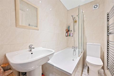 undefined, Higham Mead, CHESHAM