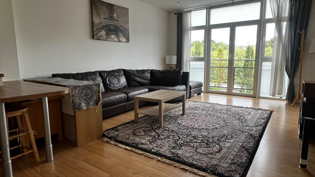 Apartment in Glasgow - View 2