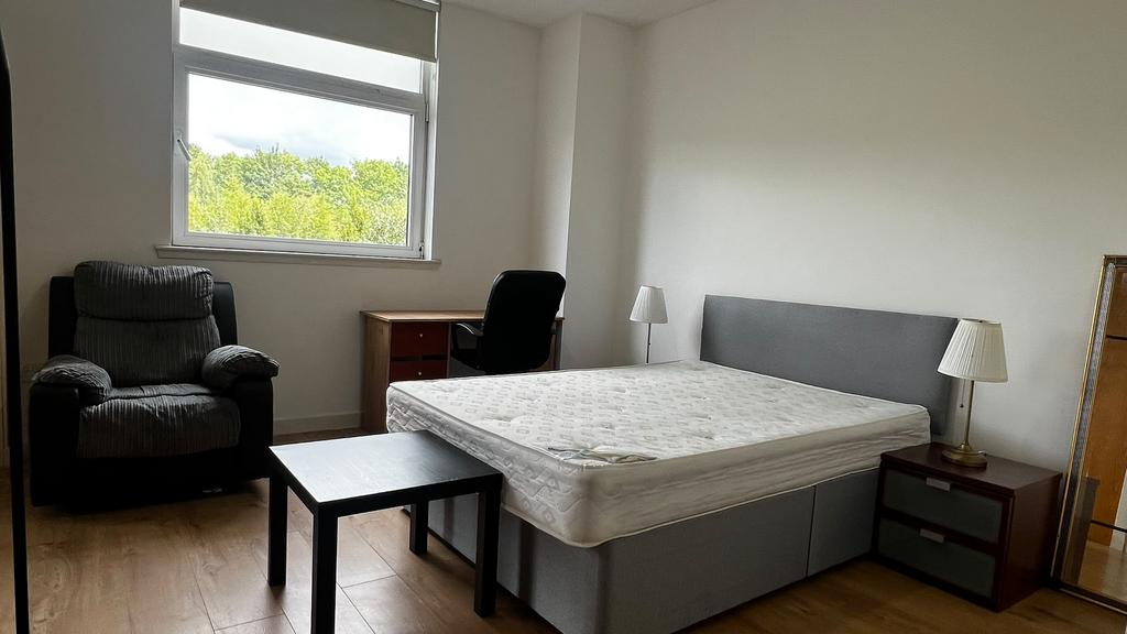 Apartment in Glasgow - More