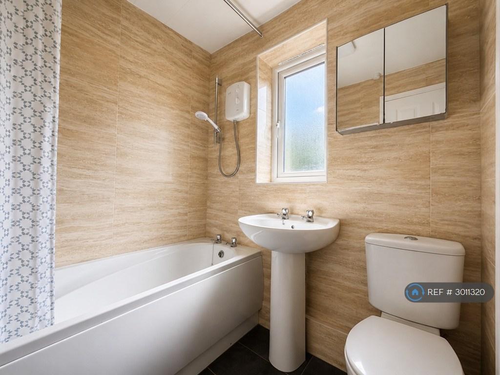 House in Sheffield, South Yorkshire - View 4