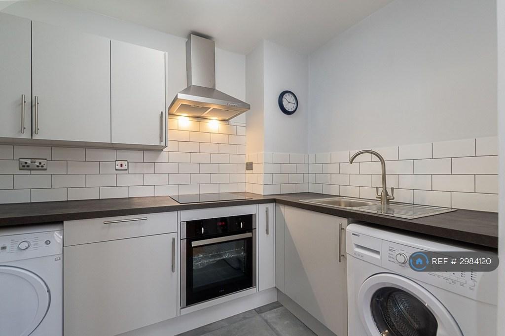 House in London - View 4