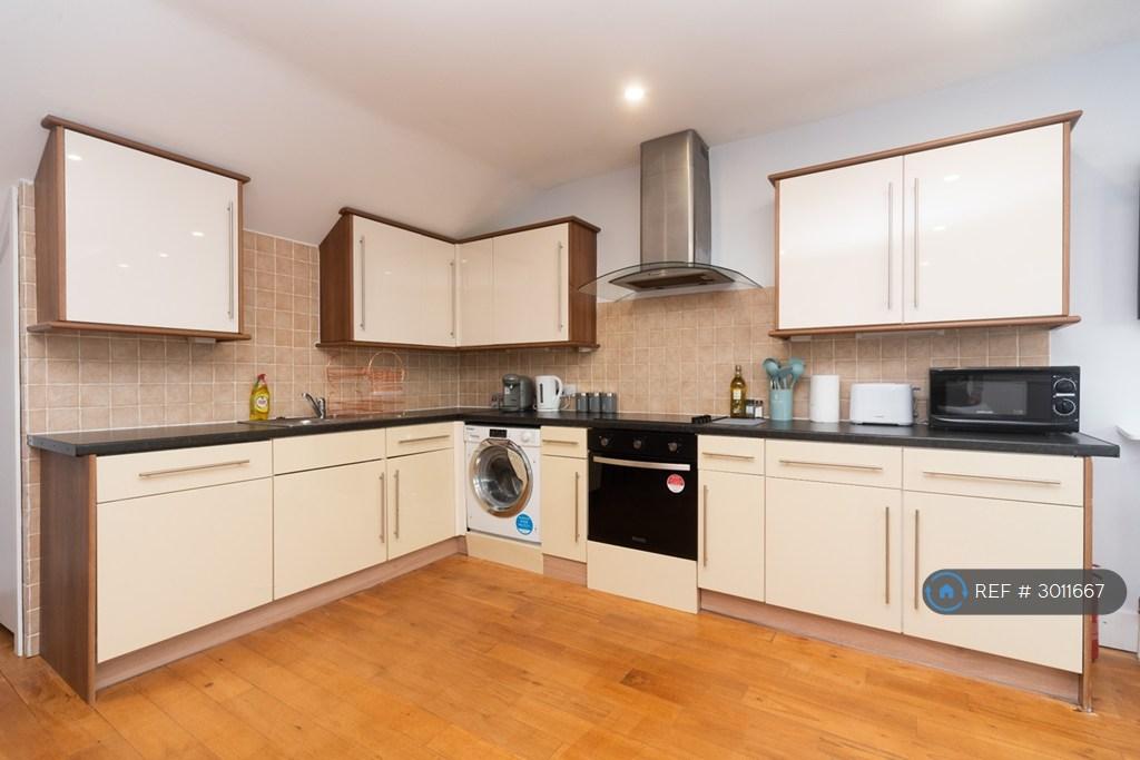 Apartment in London - View 2