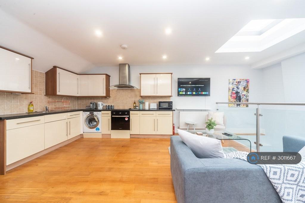 Apartment in London - View 3