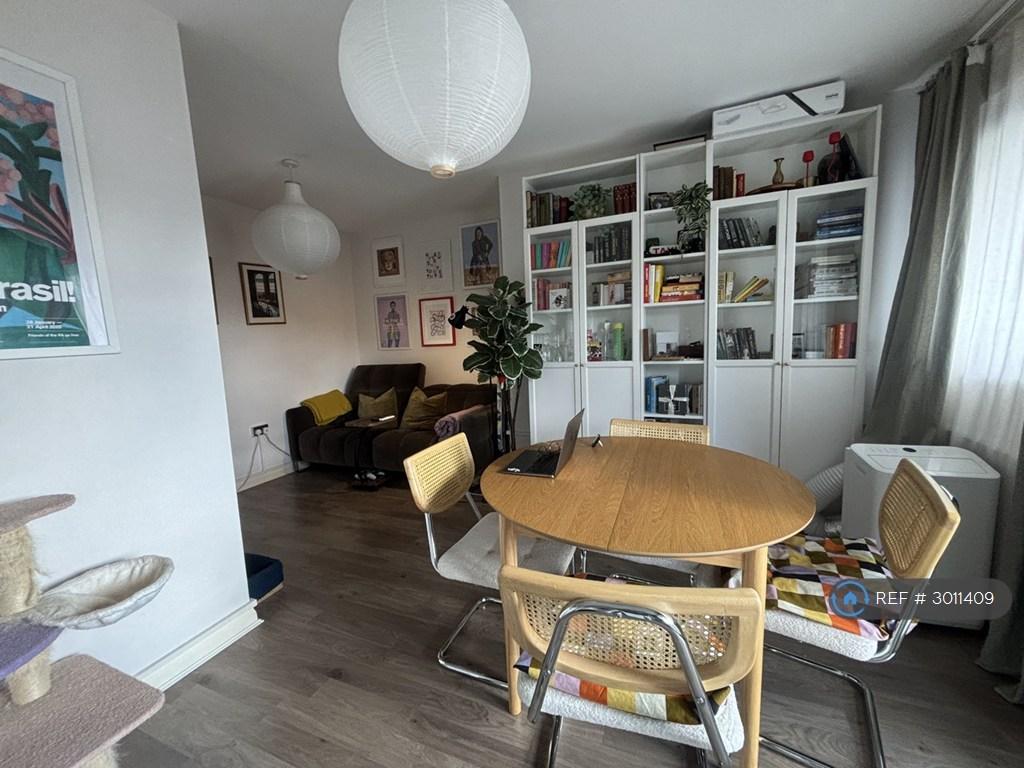 Apartment in London - View 2