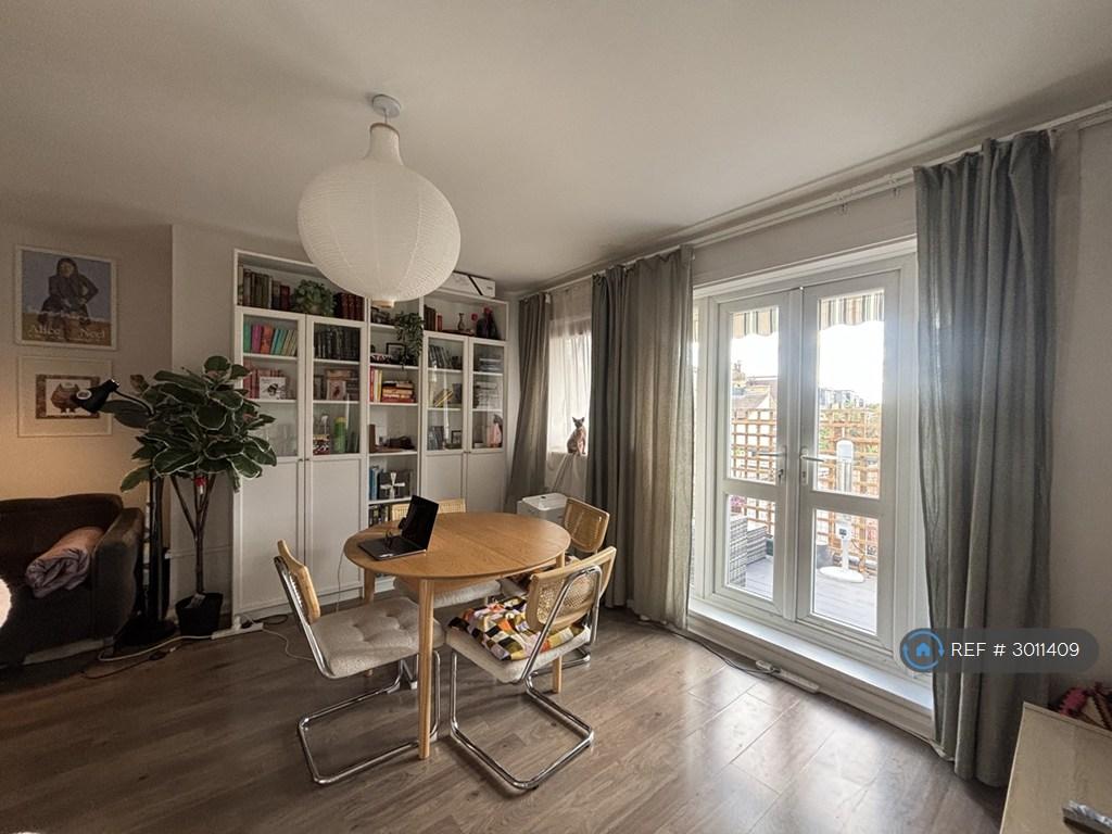 Apartment in London - View 4
