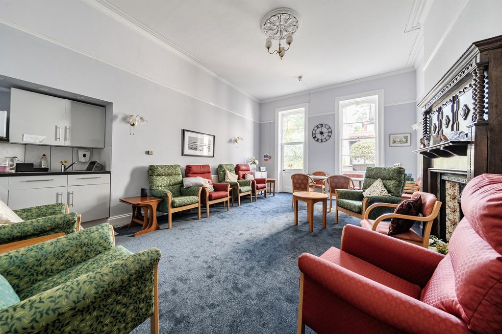 Apartment in Bristol - More