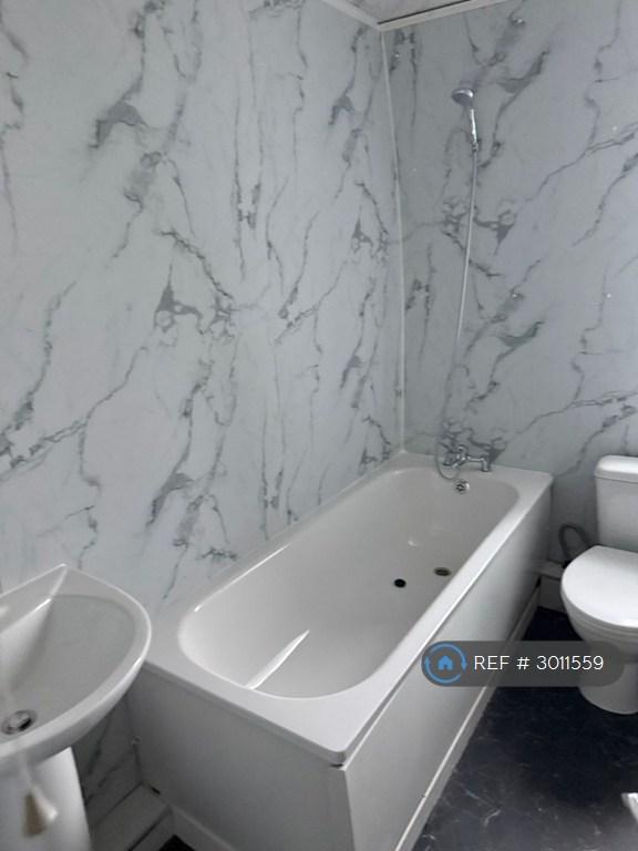 Apartment in Wembley - More