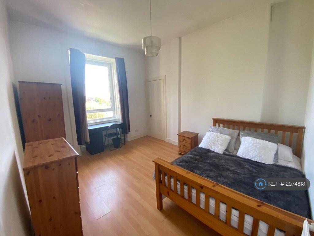 Apartment in Edinburgh - View 3