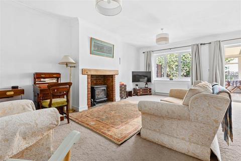 4 bedroom detached bungalow for sale, Netherstones, Stotfold, SG5 4BS