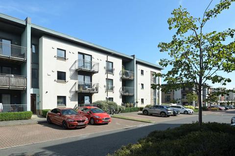 2 bedroom flat for sale, Flat 6, 2 East Pilton Farm Place, Fettes, Edinburgh, EH5 2QJ