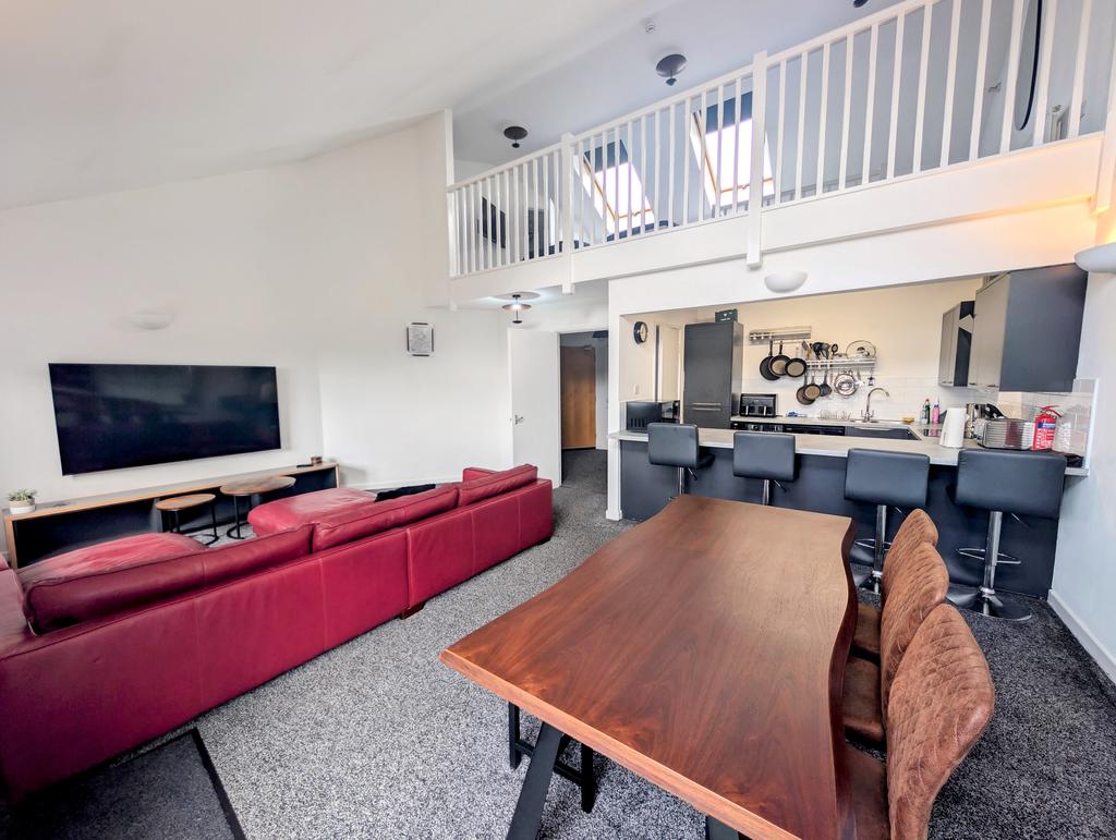 Apartment in Manchester - View 2