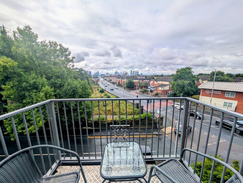 Apartment in Manchester - View 4