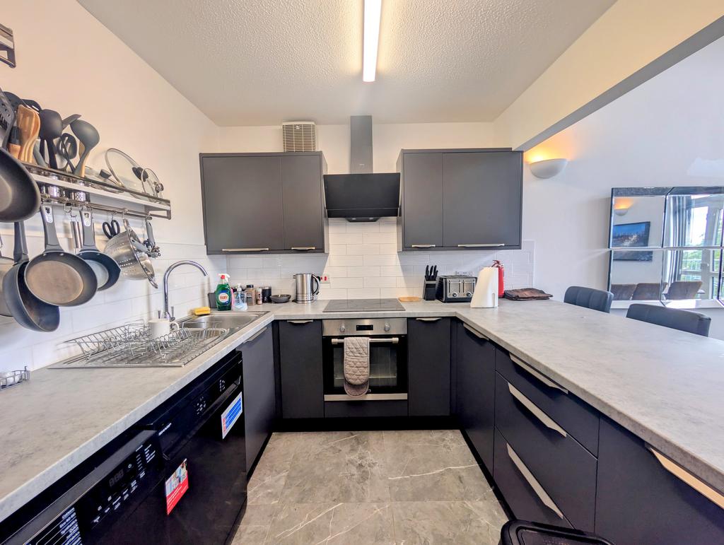 Apartment in Manchester - View 5