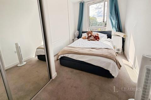 1 bedroom flat to rent, Griffiths Close, Balsall Heath, Birmingham, B12