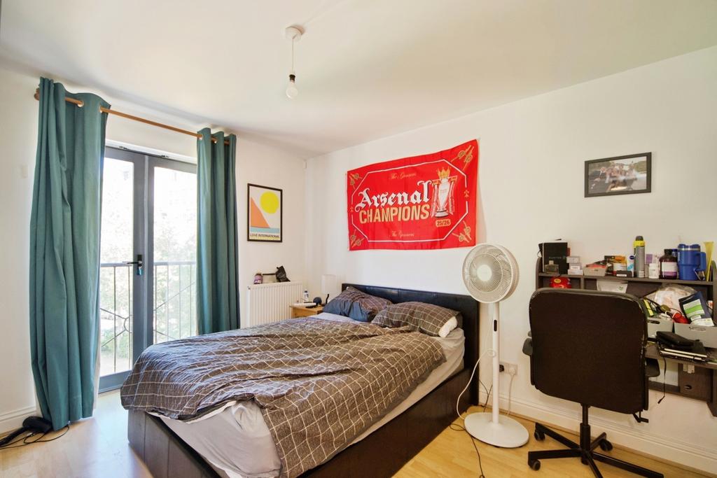 Apartment in London - View 5