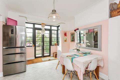 4 bedroom semi-detached house for sale, Northumberland Crescent, SOUTHEND-ON-SEA, Essex, SS1