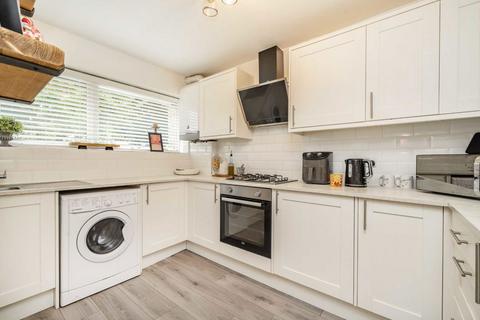 2 bedroom terraced house for sale, Ashdene Close, Ashford TW15