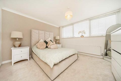 2 bedroom terraced house for sale, Ashdene Close, Ashford TW15
