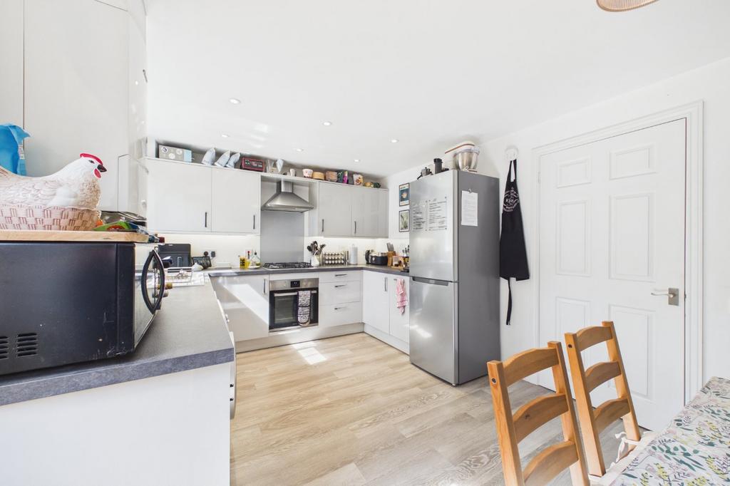 House in Reading, Lower Earley, Earley - View 5