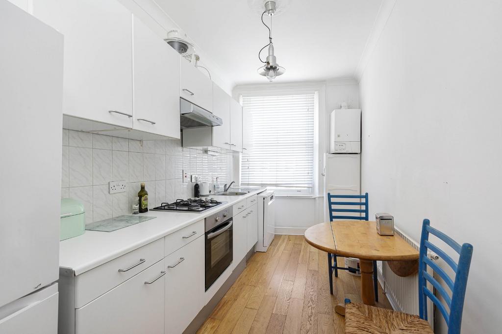 Apartment in London - View 2