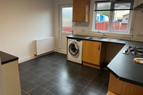 2 bedroom terraced house to rent, 3 Rose Gardens, Cairneyhill, Cairneyhill, KY12