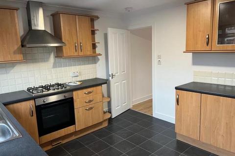 2 bedroom terraced house to rent, 3 Rose Gardens, Cairneyhill, Cairneyhill, KY12