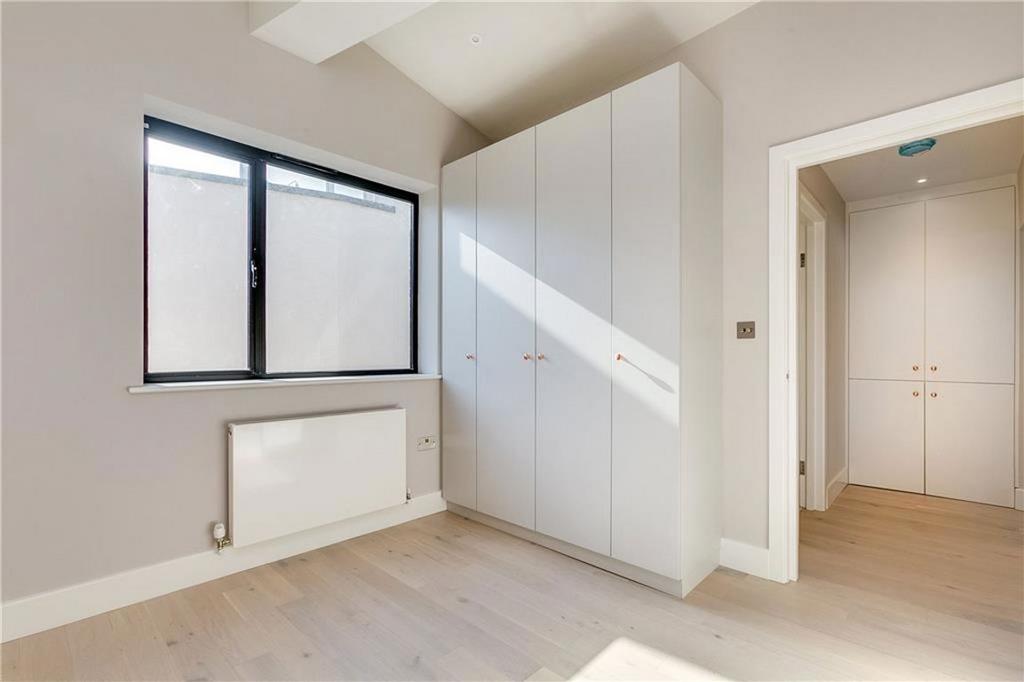 Apartment in London, Shepherd's Bush - View 4