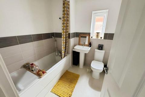 4 bedroom property to rent, Anderson Drive, Peterborough, PE3