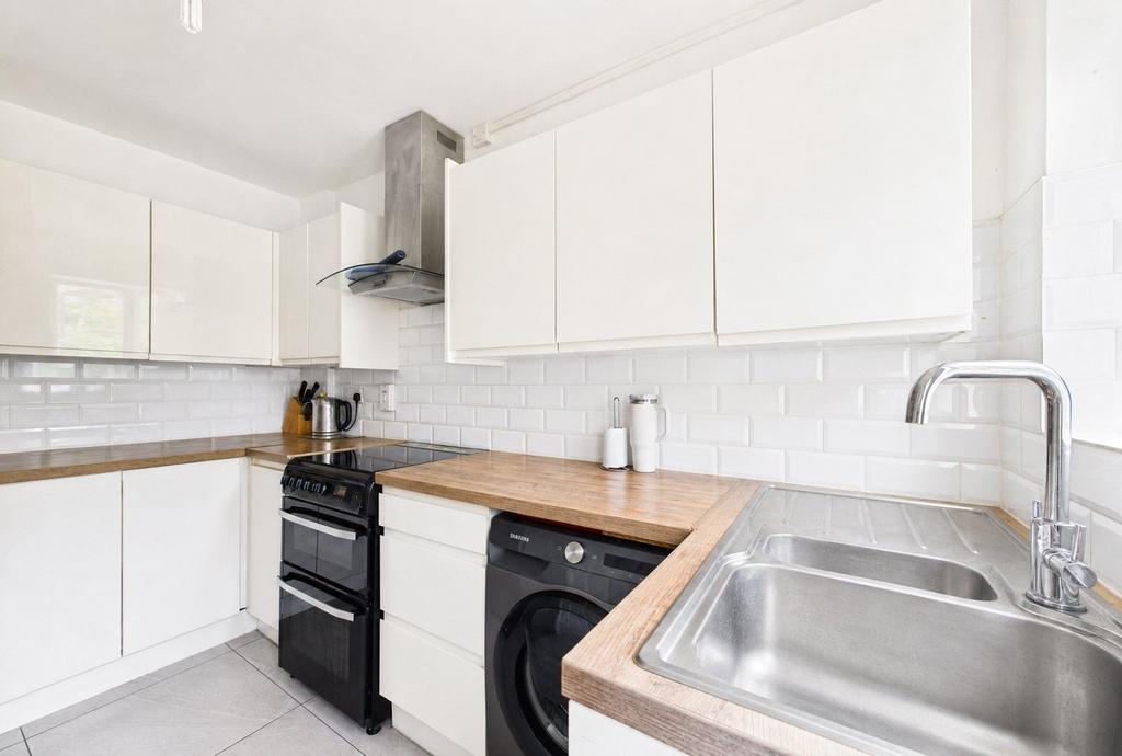 House in Reading, Norcot - View 4