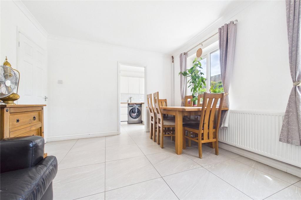 House in Reading, Norcot - View 5