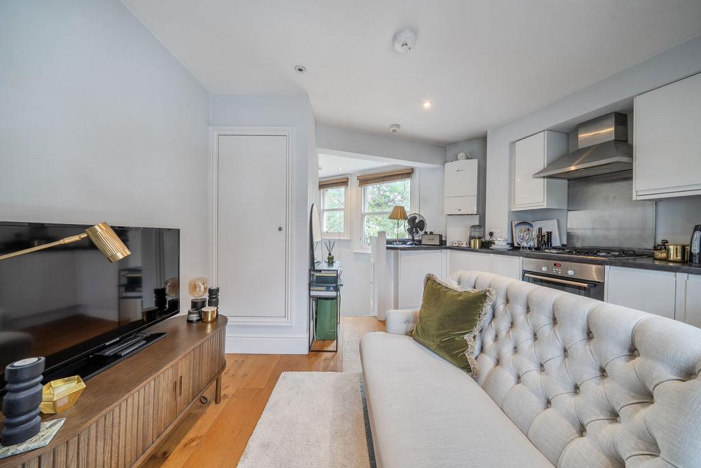 Apartment in London - More