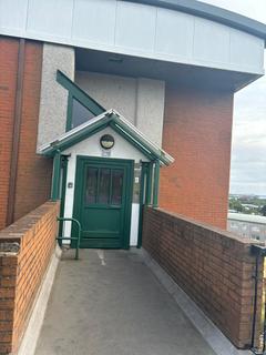 1 bedroom flat to rent, Hartlaw Crescent, Hillington, Glasgow, G52