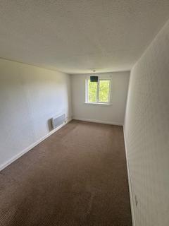 1 bedroom flat to rent, Hartlaw Crescent, Hillington, Glasgow, G52