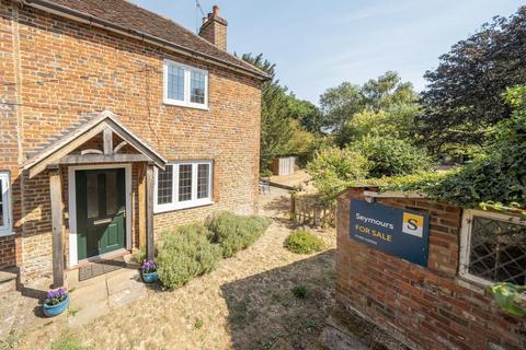 2 bedroom end of terrace house for sale, Peper Harow Lane, Godalming GU8