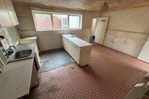 2 bedroom end of terrace house for sale, Portland Road, Mitcham