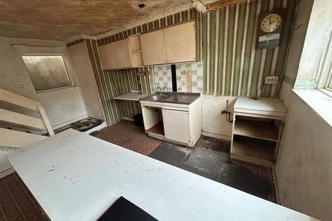 2 bedroom end of terrace house for sale, Portland Road, Mitcham