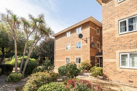 2 bedroom flat for sale, Tower Street, Taunton TA1