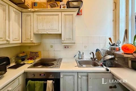 Studio to rent, Crag Hall, 15-17 Durley Gardens, Bournemouth, BH2