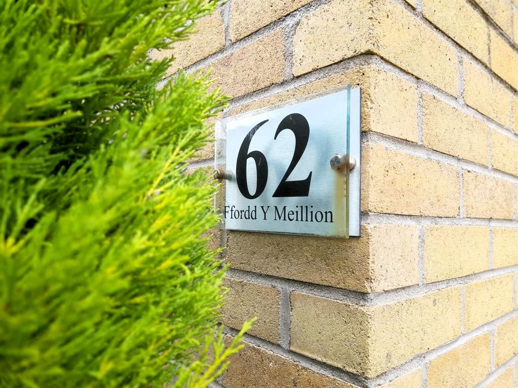House in Llanelli - View 2