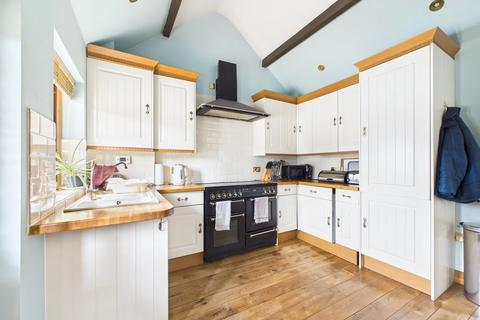 2 bedroom end of terrace house for sale, Shrewsbury Road, Market Drayton, Shropshire