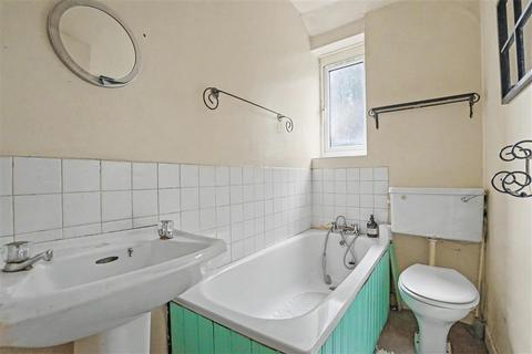 undefined, Hampden Road, KINGSTON UPON THAMES