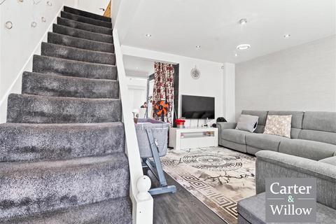 2 bedroom end of terrace house for sale, Highgrove Road, Dagenham, Essex
